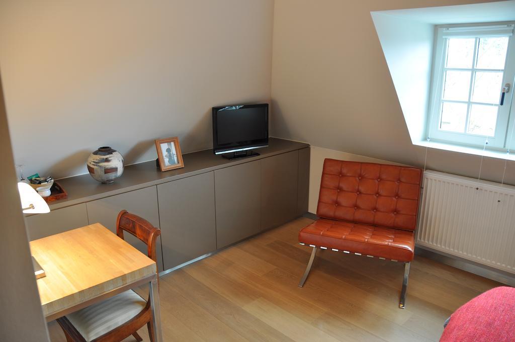 B&B Het Tijdloze Uur Гент Номер фото